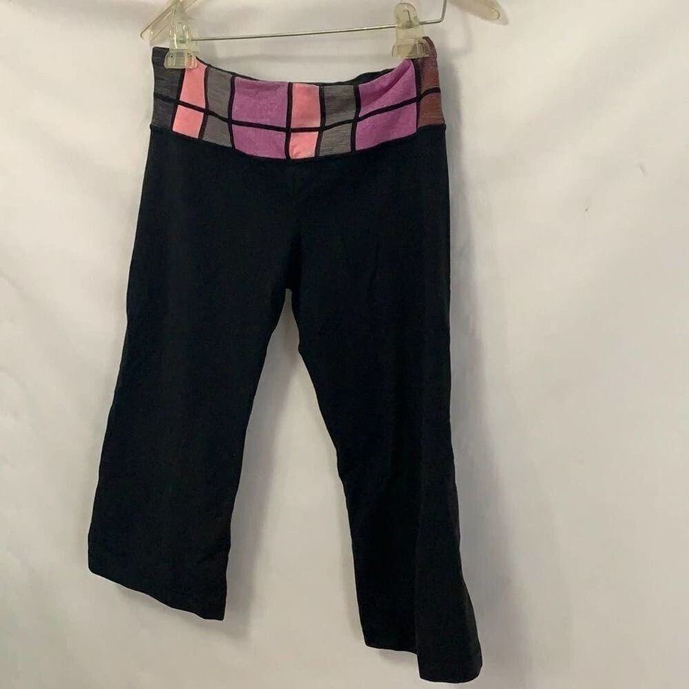 LULULEMON GROVE CROP CAPRI LEGGINGS SIZE 6